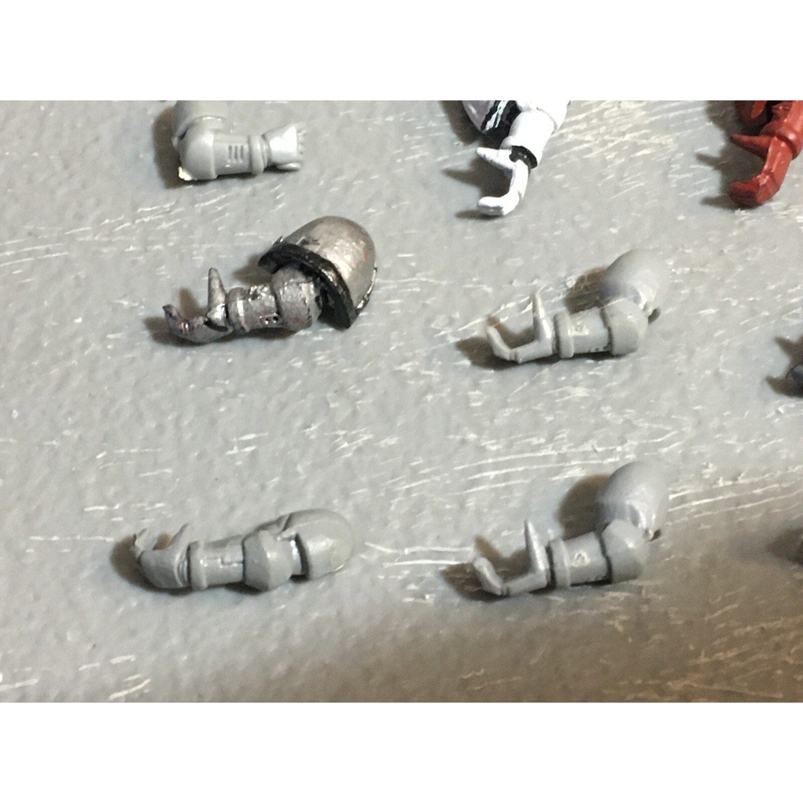 A22967 WARHAMMER 40K SPACE MARINES BITS LOT ARMS GAMES WORKSHOP GW
