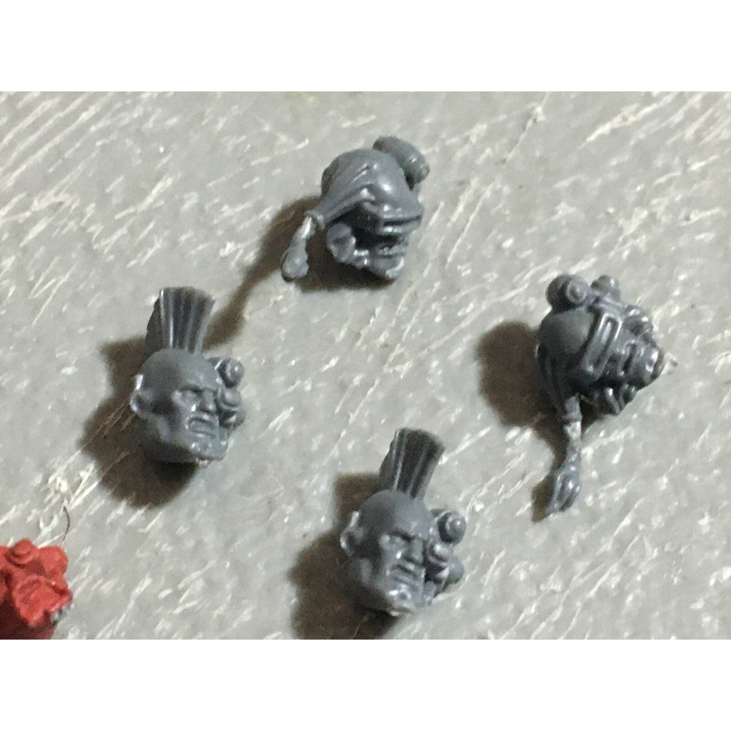 A22551 WARHAMMER 40K SPACE MARINES WOLVES BITS LOT SCOUT HEADS GAMES WORKSHOP GW