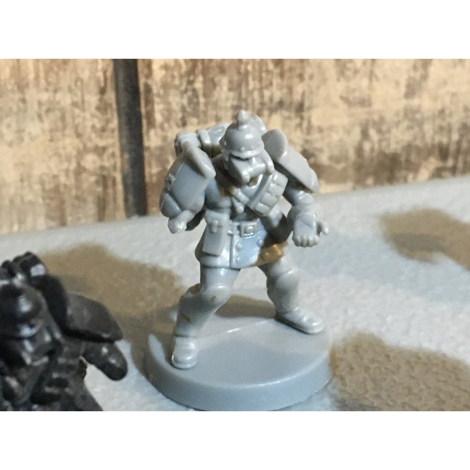 A30066 UNKNOWN TABLE TOP SCI-FI POWER ARMOR SOLDIERS 11 PK INCOMPLETE WAR GAMES