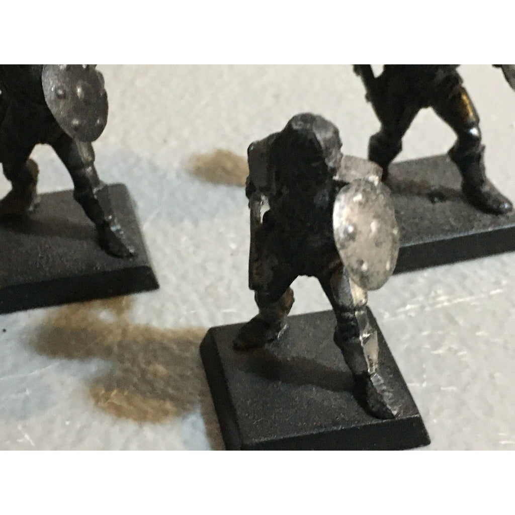 A32552 UNKNOWN MINIATURES PLASTIC WARRIOR SOLDIER BARBARIAN