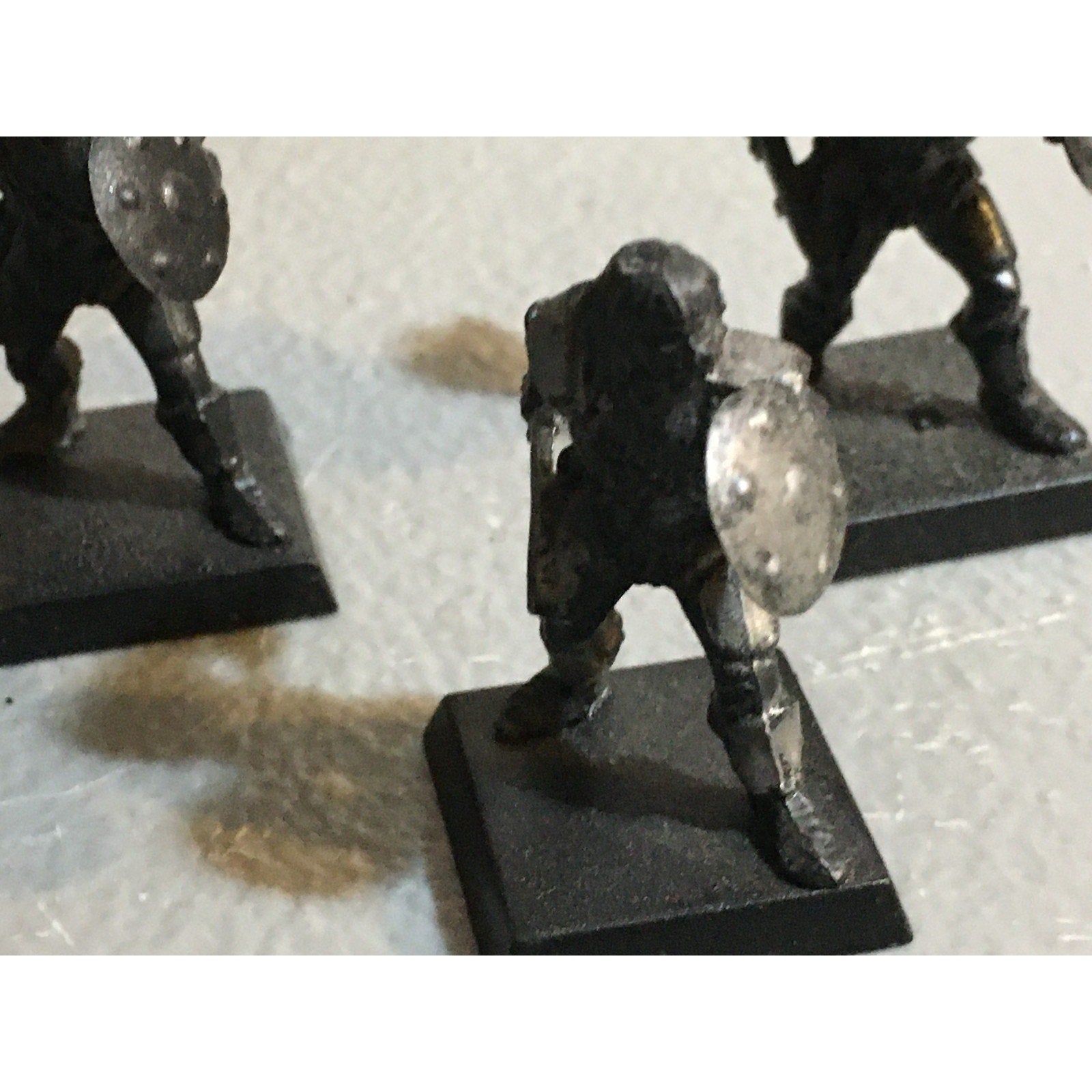 A32552 UNKNOWN MINIATURES PLASTIC WARRIOR SOLDIER BARBARIAN