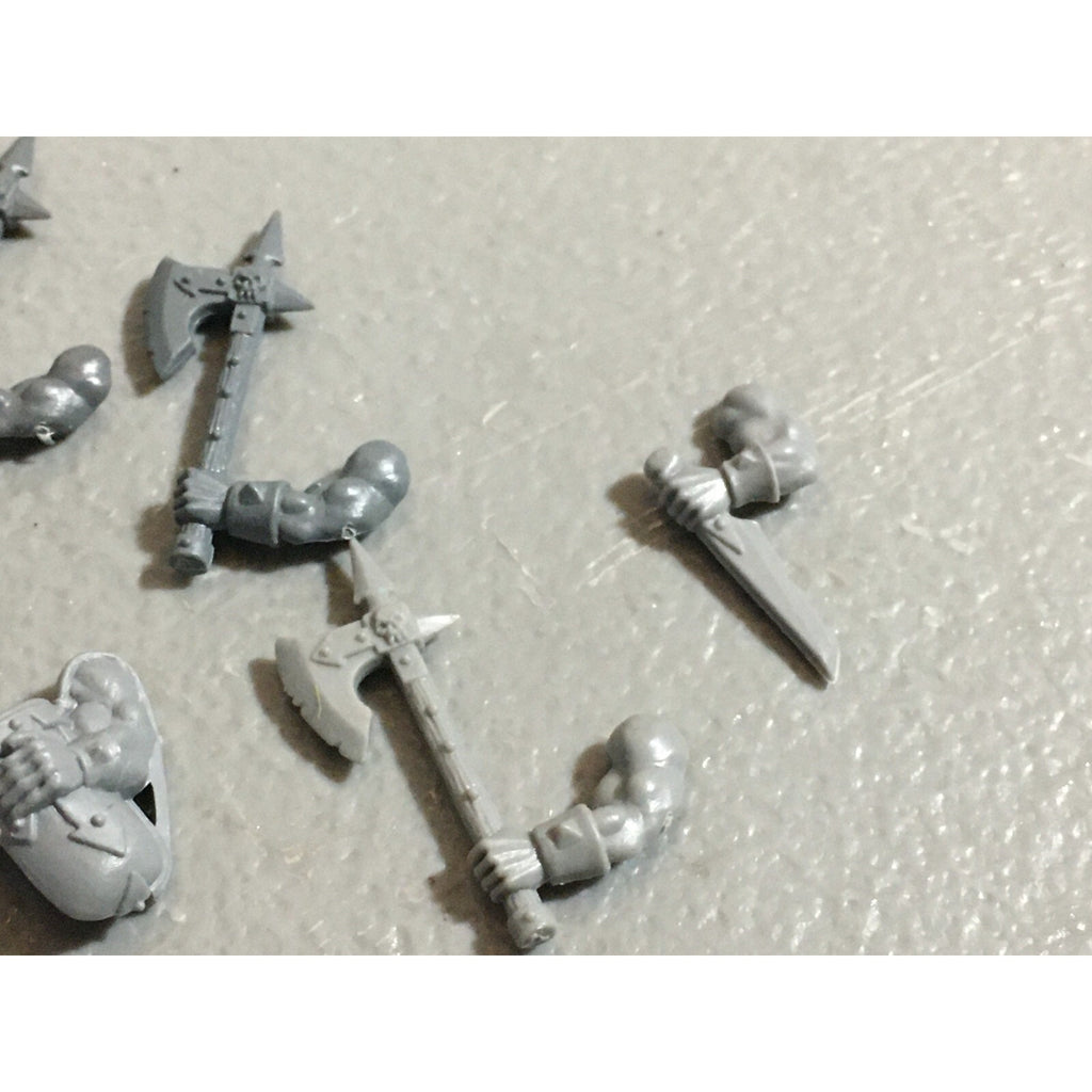 A22177 WARHAMMER FANTASY CHAOS MORTALS BITS LOT MIXED MARAUDER COMMAND & ARMS GW