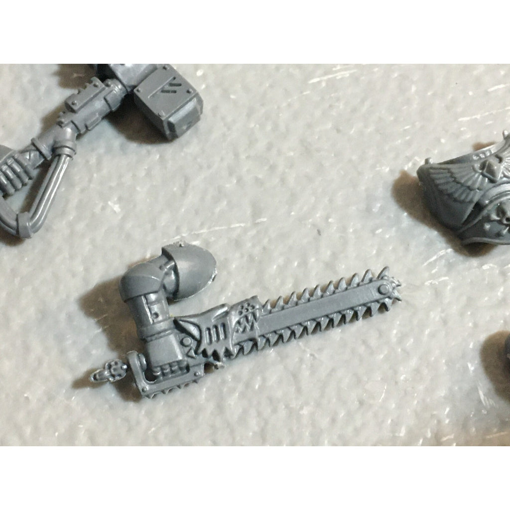 A22994 WARHAMMER 40K SPACE MARINES WOLVES BITS LOT MIXED STORM THUNDER GW