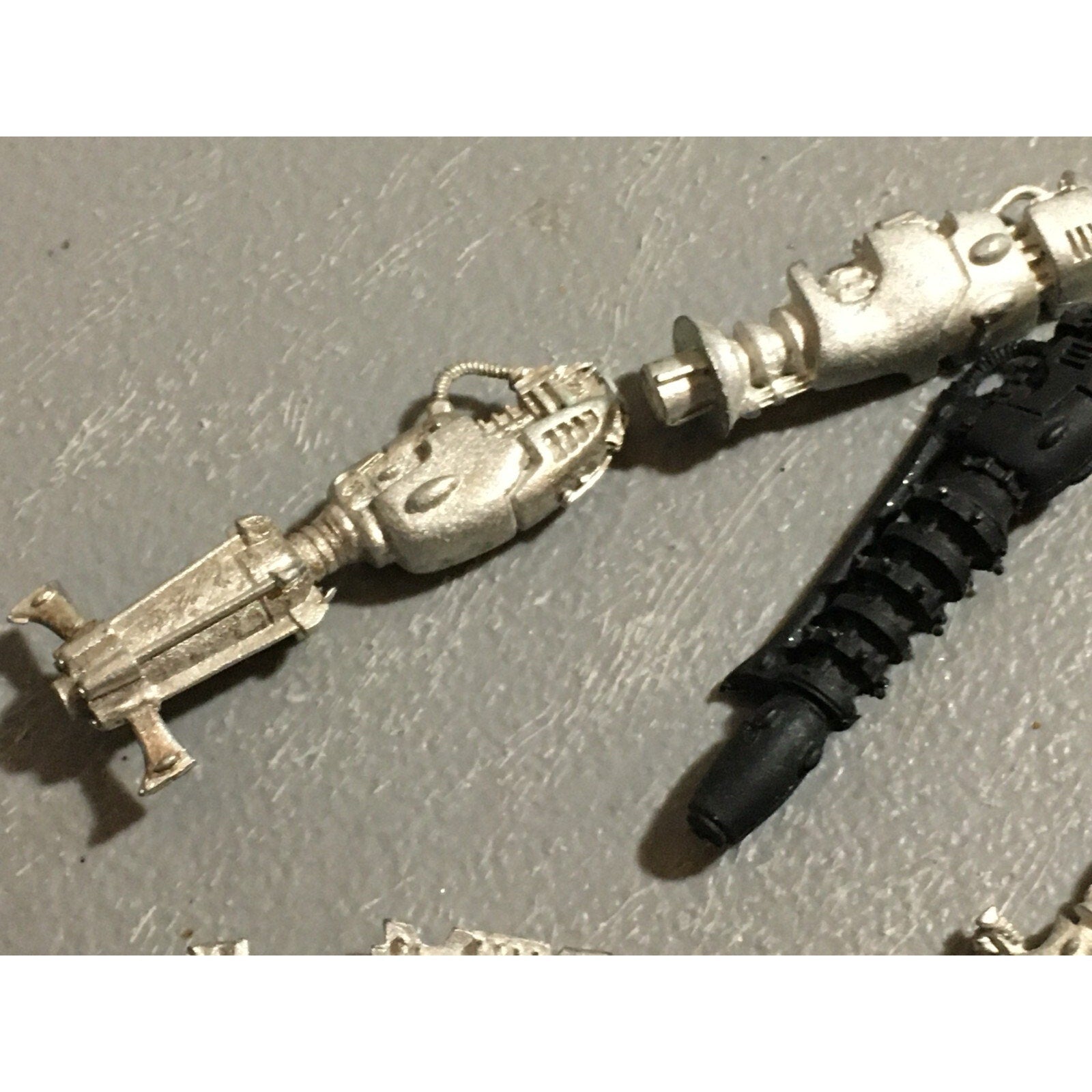 A22393 WARHAMMER 40K ELDAR CRAFTWORLDS METAL BITS LOT WEAPONS GAMES WORKSHOP GW