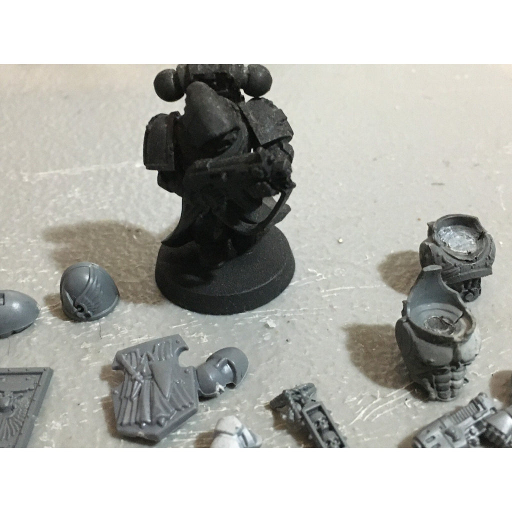 A20115 WARHAMMER 40K SPACE MARINES DARK BLOOD ANGELS BLACK TEMPLARS BITS LOT