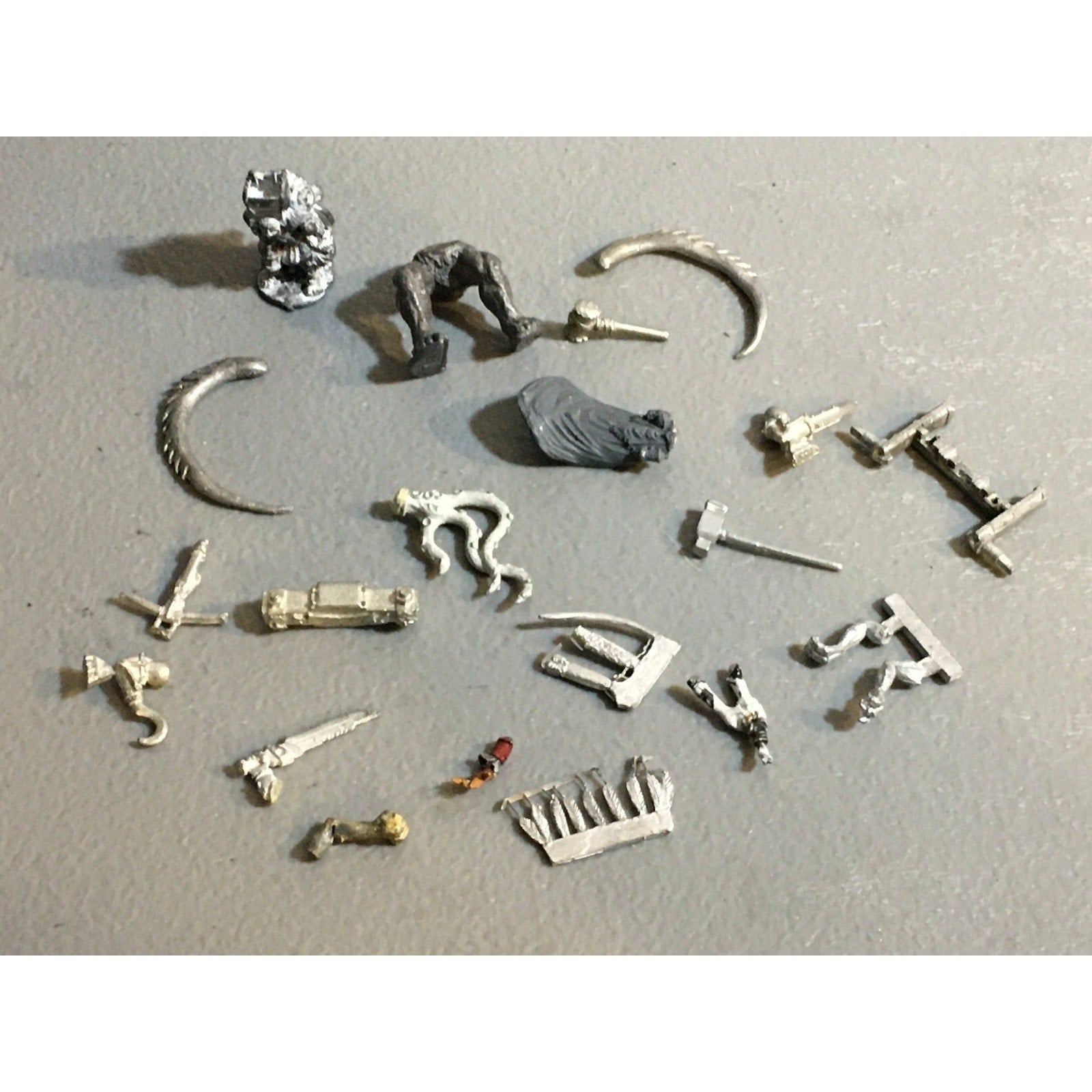 A32540 UNKNOWN MINIATURES ALL METAL BITS & INCOMPLETE LOT FANTASY