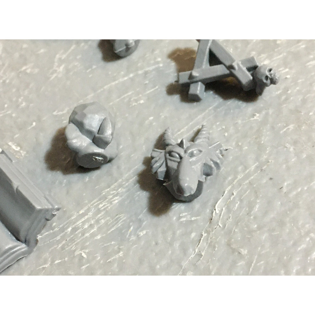 A23447 WARHAMMER FANTASY SKAVEN BITS LOT MIXED CLANRAT PLAGUE MONK RUNNER GW