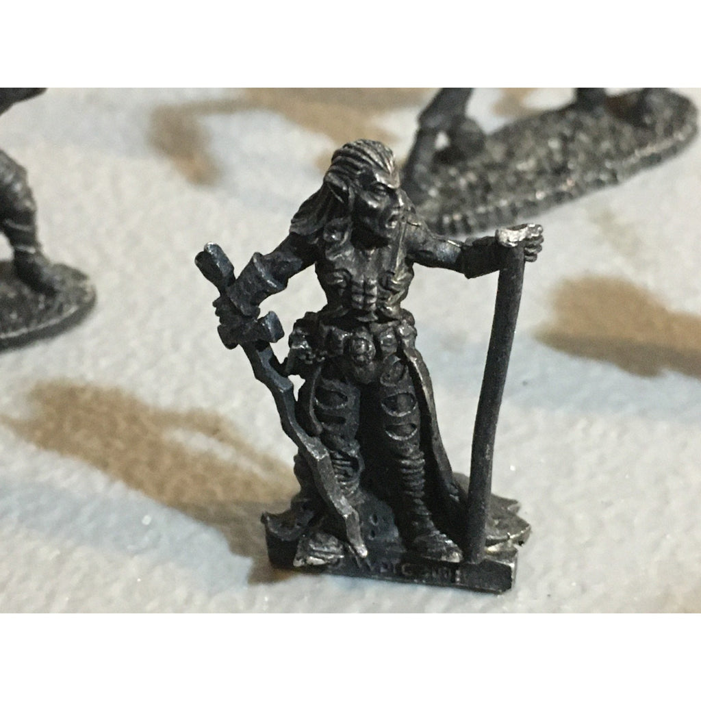 A34039 UNKNOWN METAL MINIATURES FANTASY MIXED LOT CREATURE DRAKE UNDEAD HORSE
