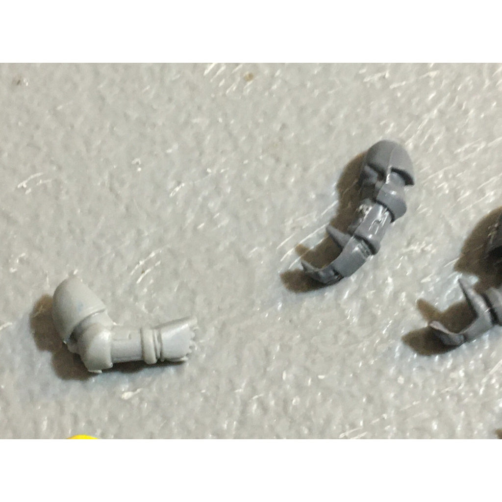 A23083 WARHAMMER 40K SPACE MARINES BITS LOT ARMS GAMES WORKSHOP GW
