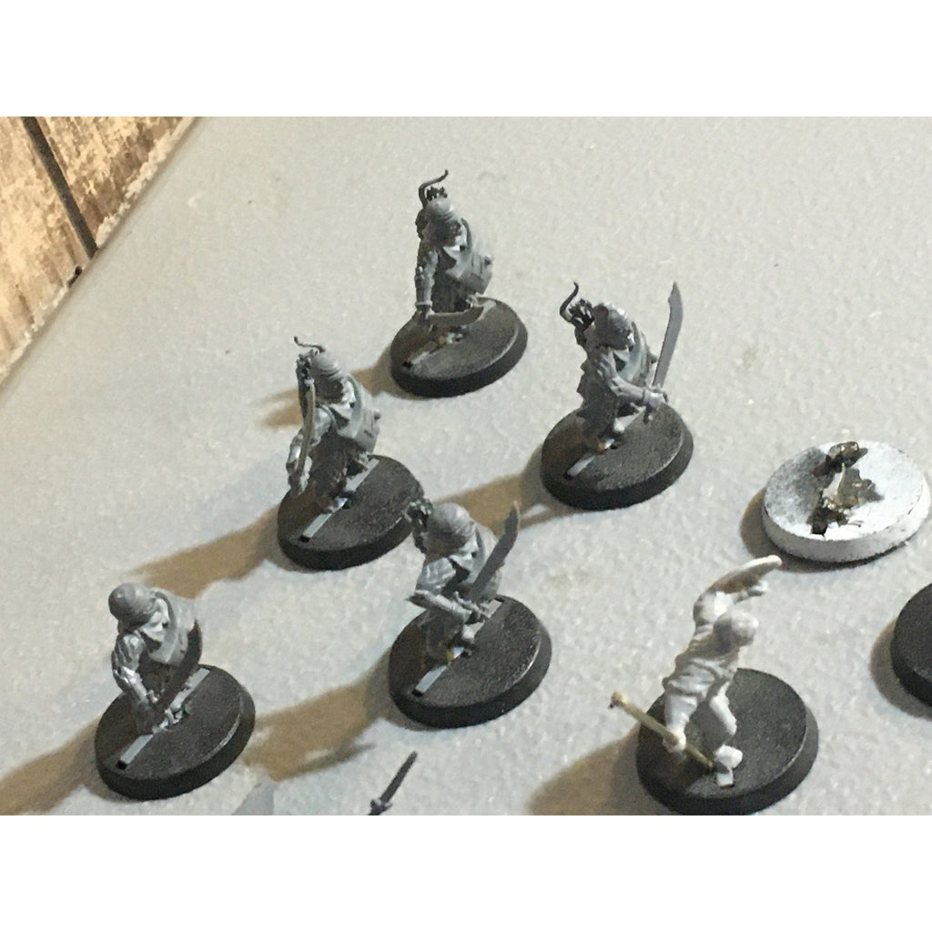 A30440 LOTR LORD OF RINGS GW GAMES WORKSHOP INCOMPLETE LOT LAKE TOWN HARADRIM?