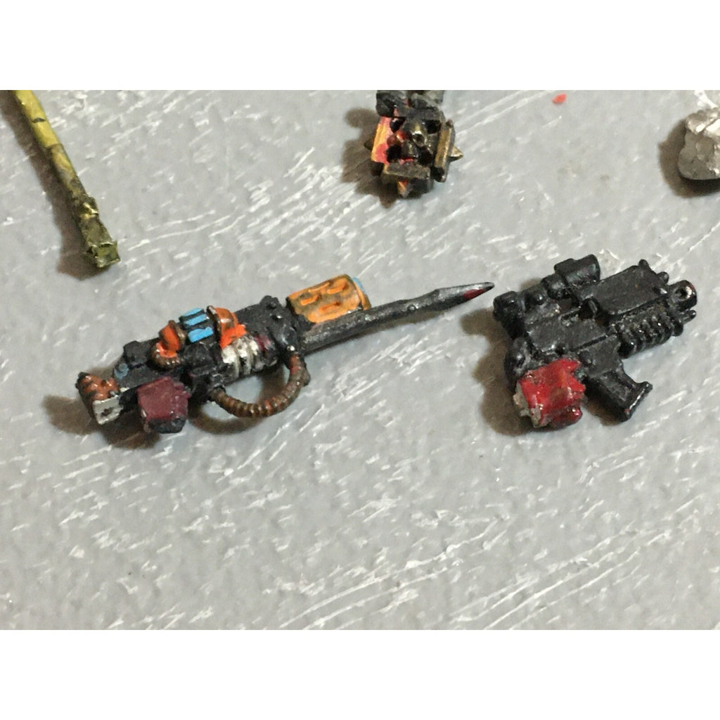 A21117 WARHAMMER 40K SPACE MARINES METAL OOP BITS LOT SHOULDER SCOUT CHAPLAIN