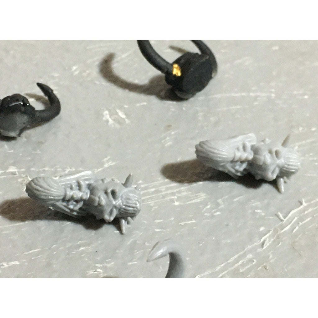 A22253 WARHAMMER FANTASY CHAOS MORTALS BITS LOT WARRIORS KNIGHTS HEADS GW OOP