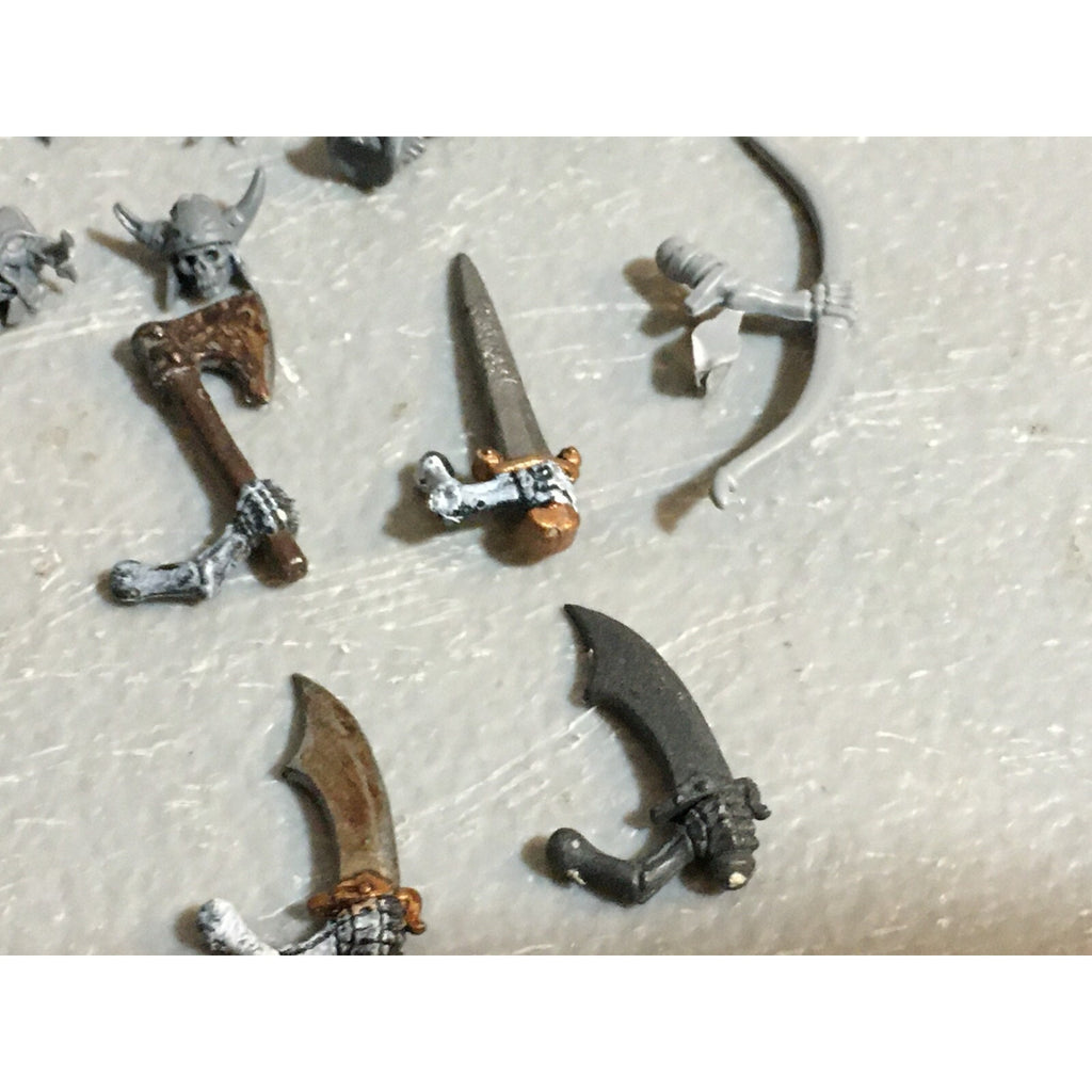A23229 WARHAMMER FANTASY UNDEAD VAMPIRE COUNTS BITS LOT SKELETON ARMS HEADS GW