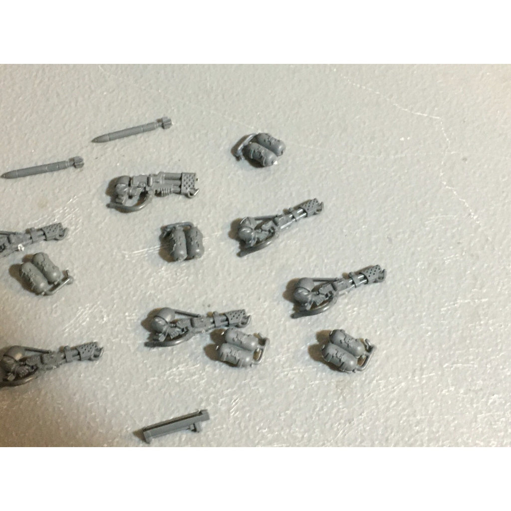 A17843 WARHAMMER 40K ASTRA IG GUARD CADIAN SPECIAL & HEAVY WEAPONS BITS LOT GW