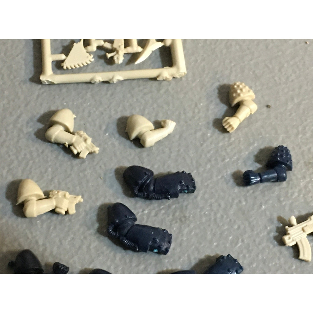 A30752 WARHAMMER 40K SPACE MARINES RTB01 BITS LOT ROGUE TRADER ARMS BLADE GW