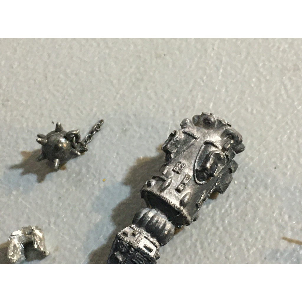 A32593 UNKNOWN MINIATURES METAL BITS LOT SWORD HEAD THRONE WEAPON CAPTAIN