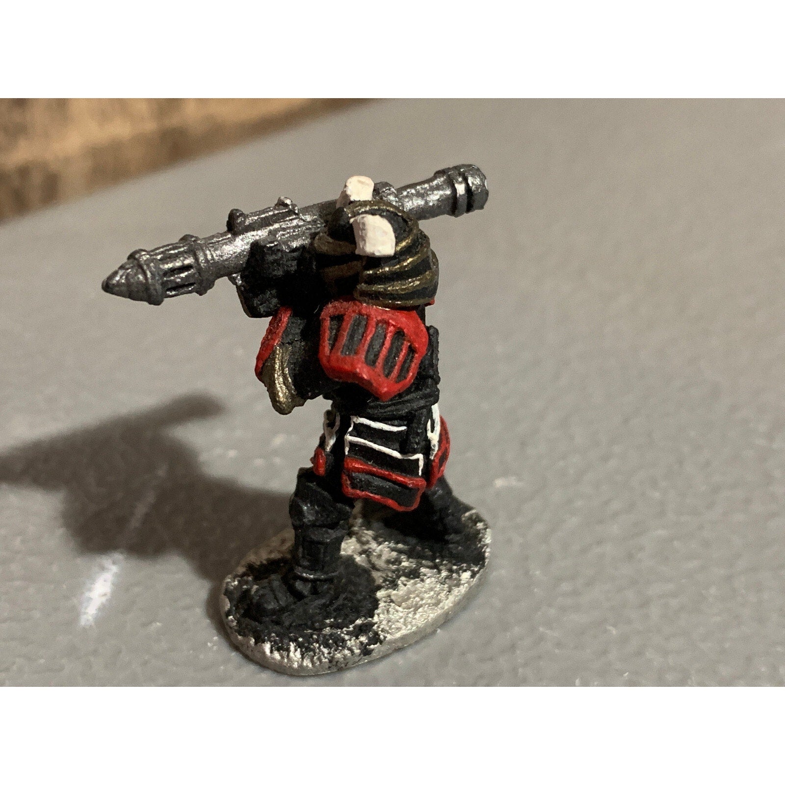 A10250 TALON GAMES IMPERIAL SENSHI W ROCKET LAUNCHER METAL PAINTED OOP