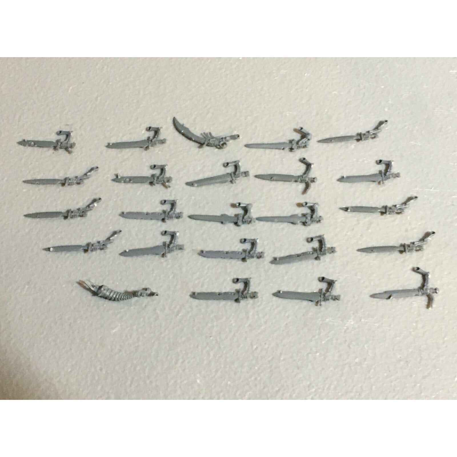 A23416 WARHAMMER FANTASY VAMPIRE COUNTS BITS LOT SKELETON WIGHT SWORD ARMS GW