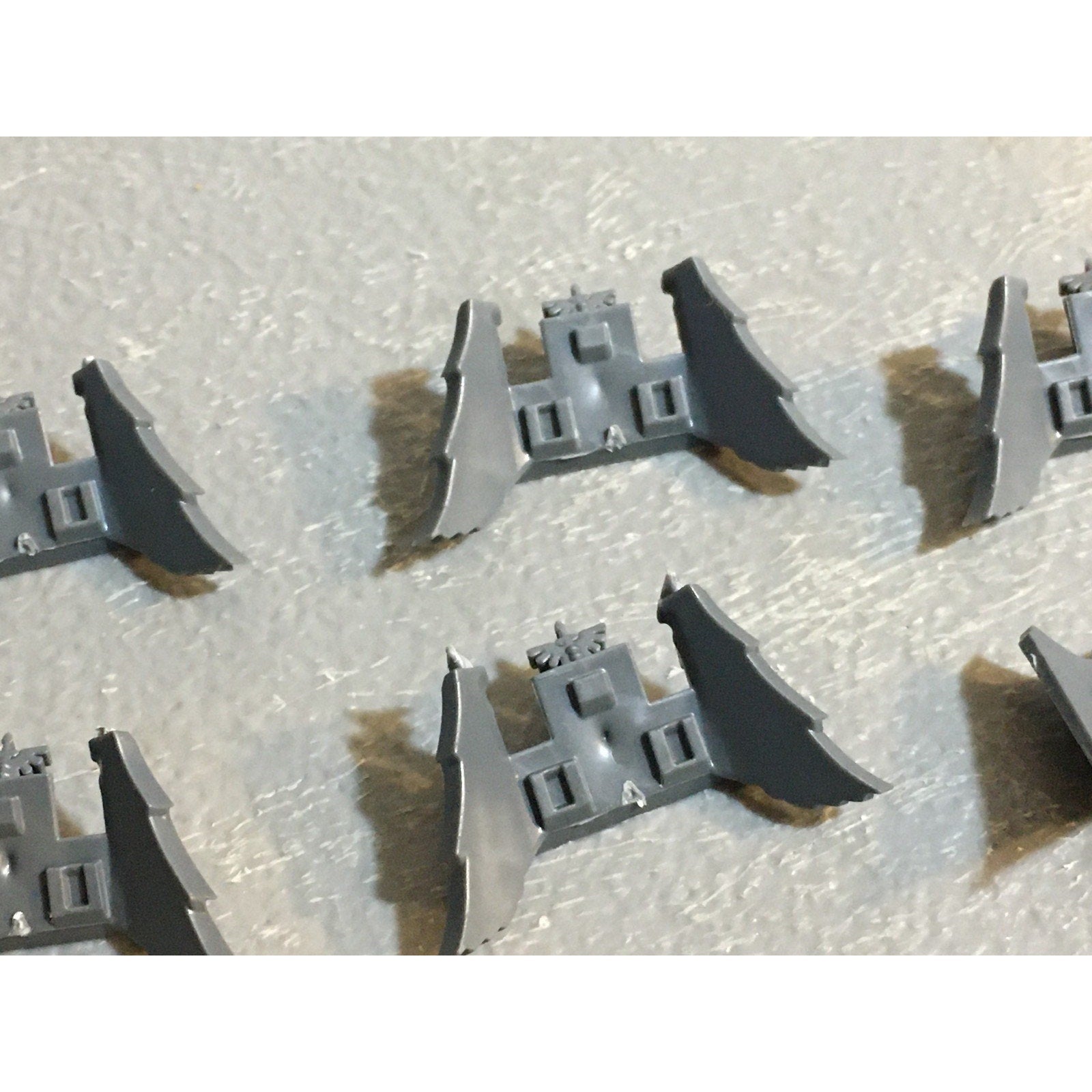 A29407 WARHAMMER 40K SPACE MARINES DARK ANGELS BITS LOT BIKE FRONT PLATES + LEGS