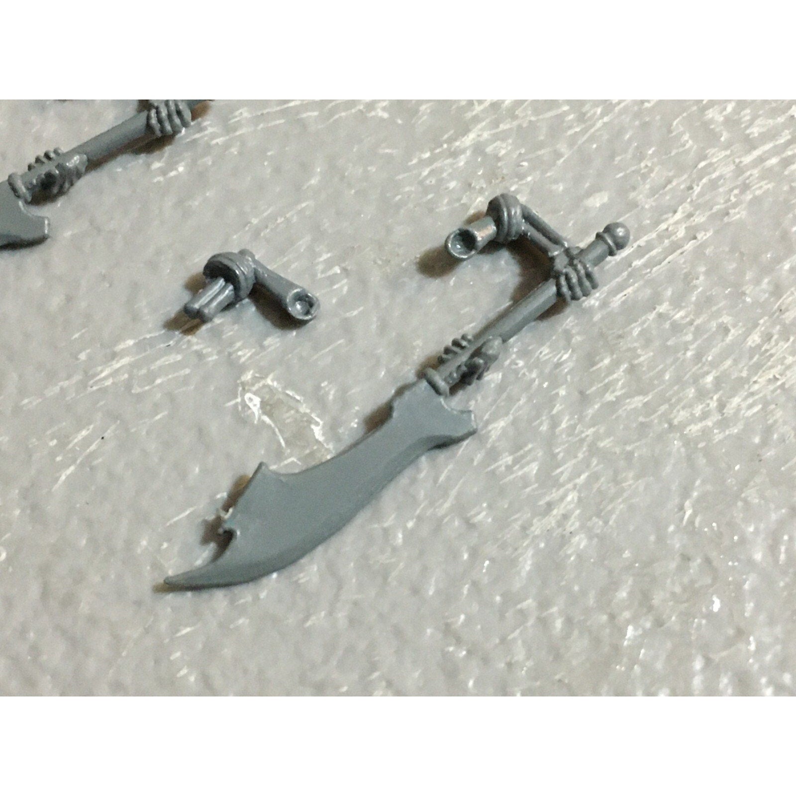 A23420 WARHAMMER FANTASY VAMPIRE COUNTS BITS LOT SKELETON WIGHT GREAT WEAPON ARM
