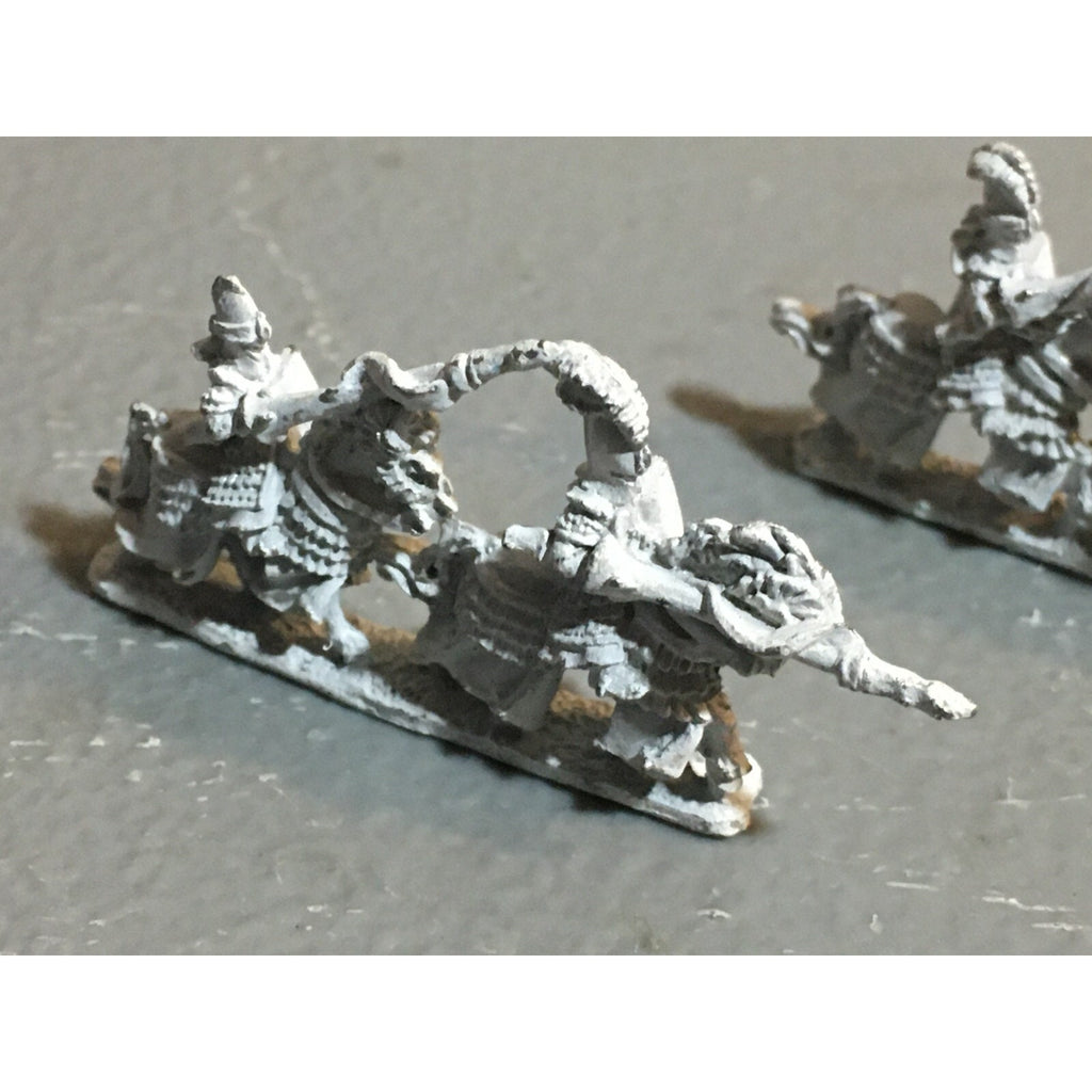 A16652 WARMASTER WARHAMMER FANTASY HIGH ELVES SILVER HELMS METAL HERO EAGLE INC