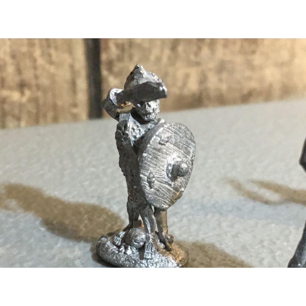 A34010 GRENADIER MINIATURES METAL FANTASY SKELETON LOT UNDEAD WARRIOR TABLETOP