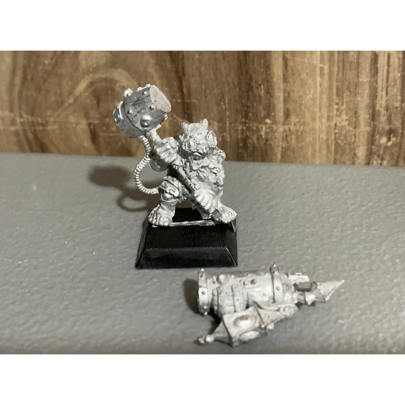 A10515 RACKHAM CONFRONTATION METAL OOP DWARF FORGE GUARDIAN