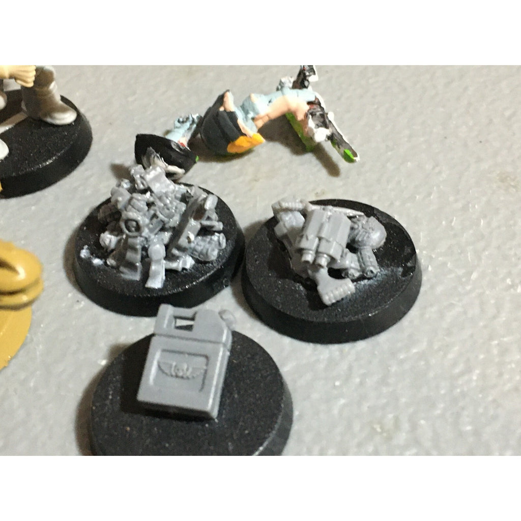 A20154 WARHAMMER 40K INCOMPLETE LOT SPACE MARINES IMPERIAL ASTRA SQUAT BITS