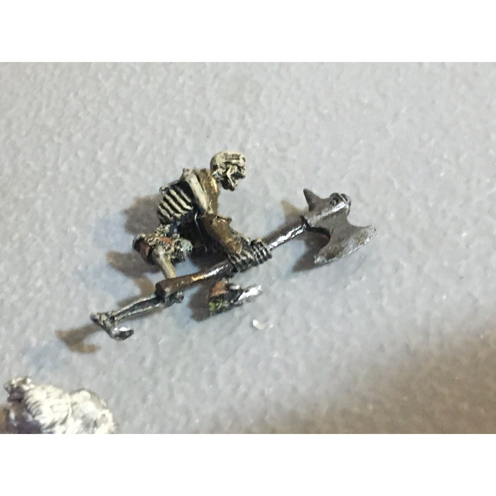 A32578 UNKNOWN MINIATURES METAL LOT KNIGHT SKELETON WARRIOR SOLDIER