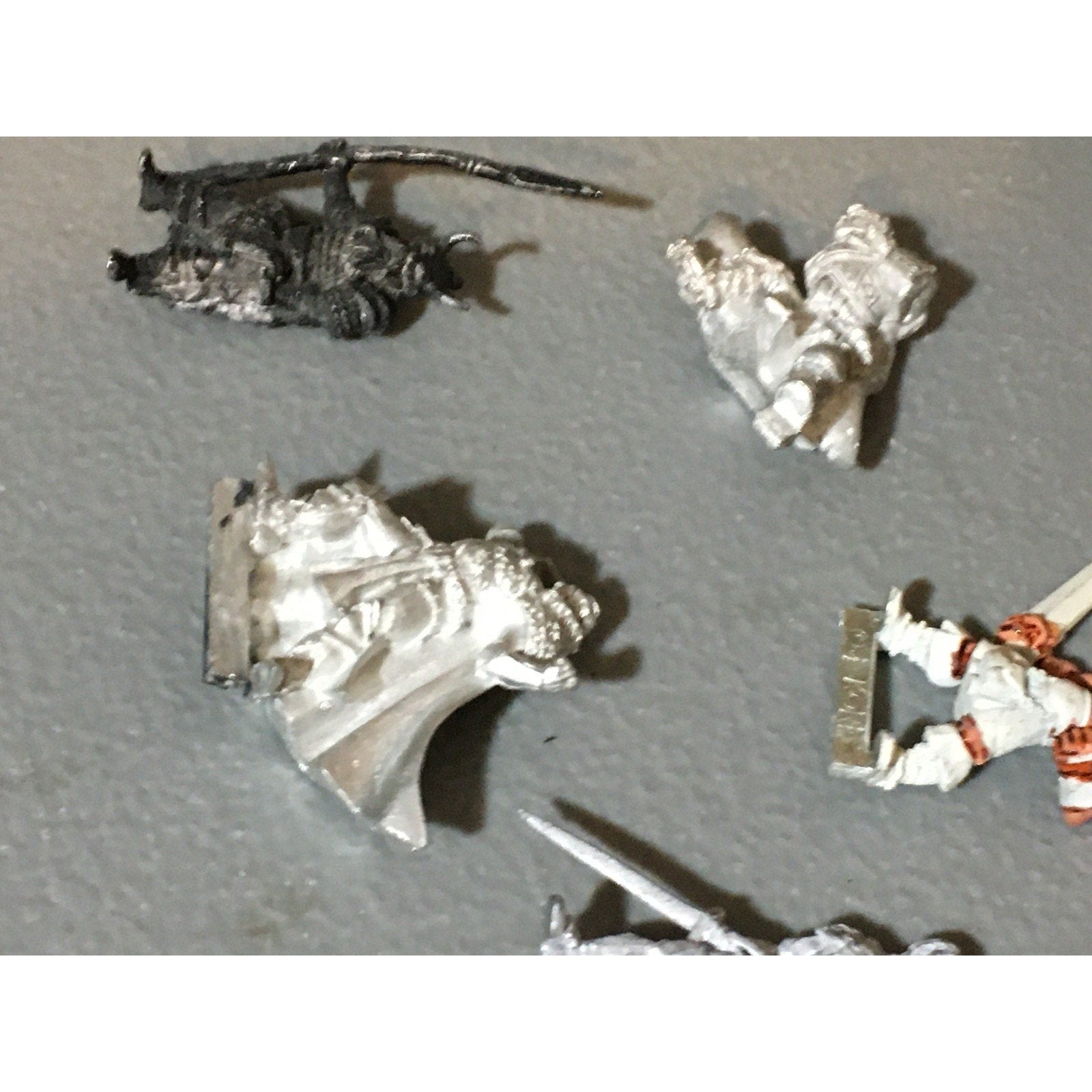 A32529 UNKNOWN METAL MINIATURES INCOMPLETE WARRIOR SOLDIER NINJA