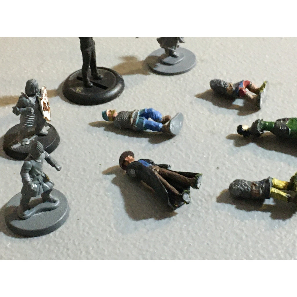 A32503 UNKNOWN PLASTIC MINIATURES MISS BASES HUMAN WARRIOR SOLDIER