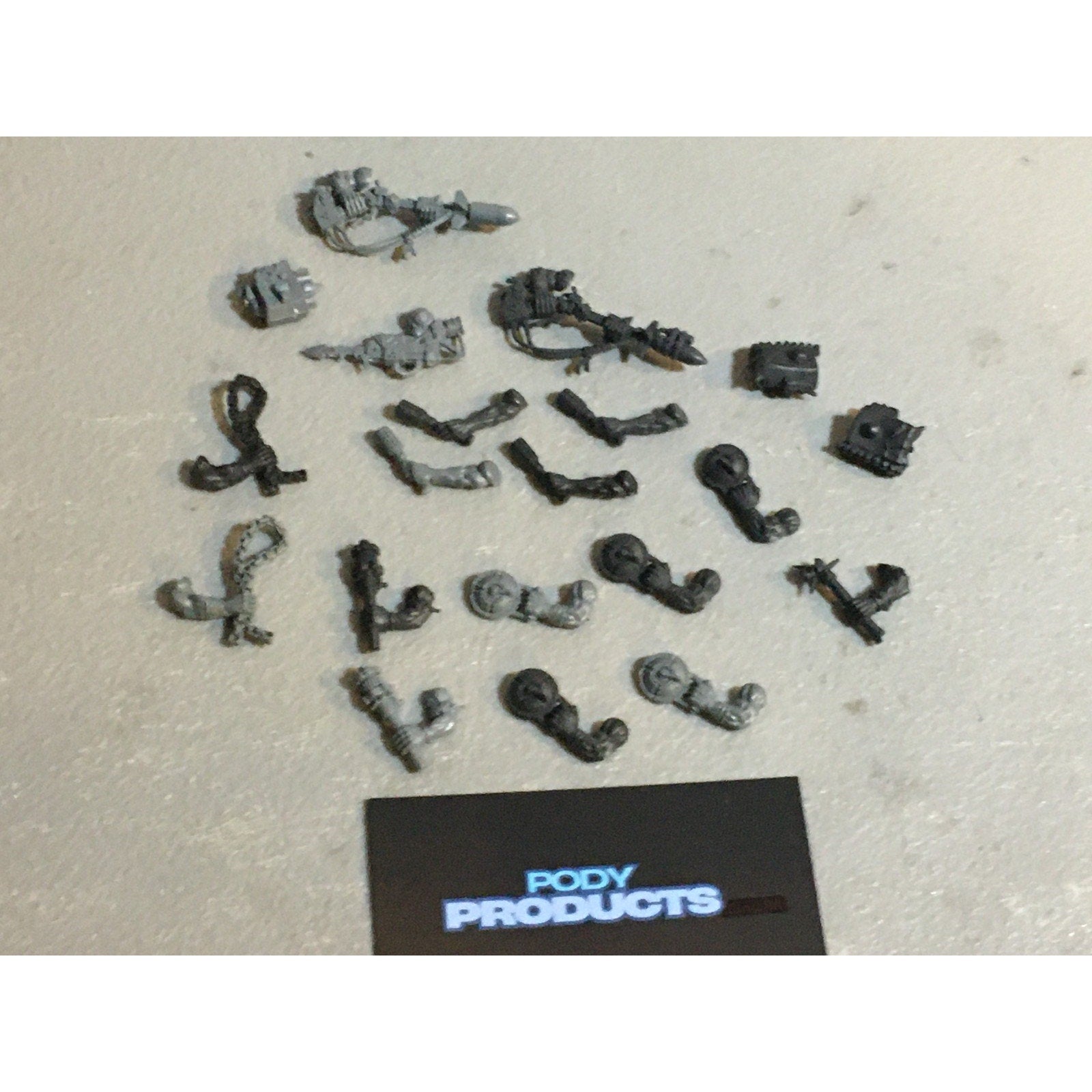 A33569 WARHAMMER 40K SPACE ORKS BITS LOT ARMS BACKPACK GRENADE GW GAMES WORKSHOP