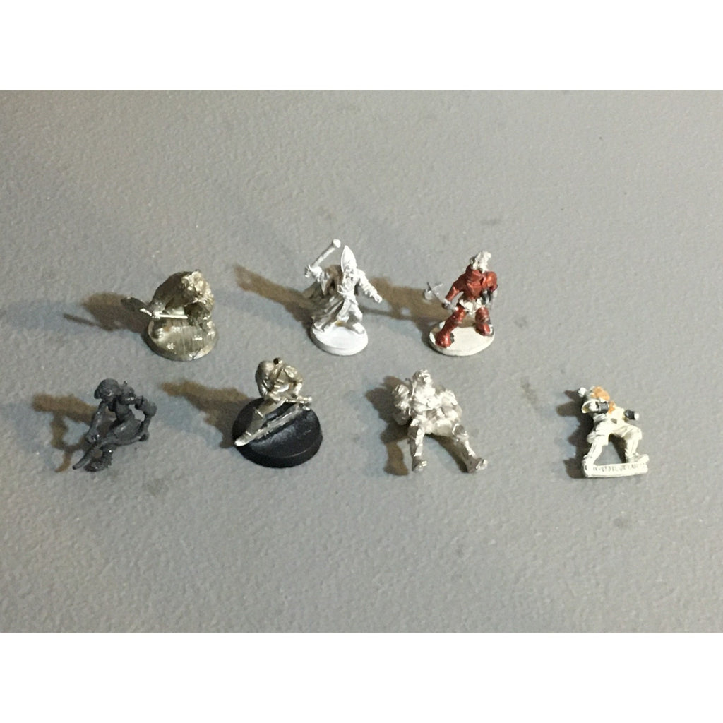 A34035 UNKNOWN METAL MINIATURES FANTASY MIXED LOT HUMAN ELF WARRIOR MISS HANDS