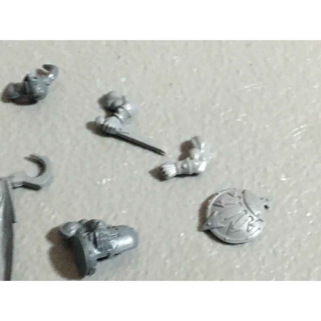 A22193 WARHAMMER FANTASY CHAOS MORTALS BITS LOT MIXED MARAUDER MIXED GW