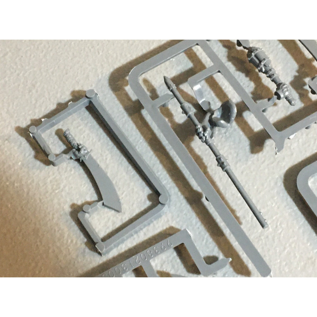 A23588 WARHAMMER AOS FANTASY OGRE KINGDOMS MAWTRIBES BITS ON SPRUE LOT HANDS GW