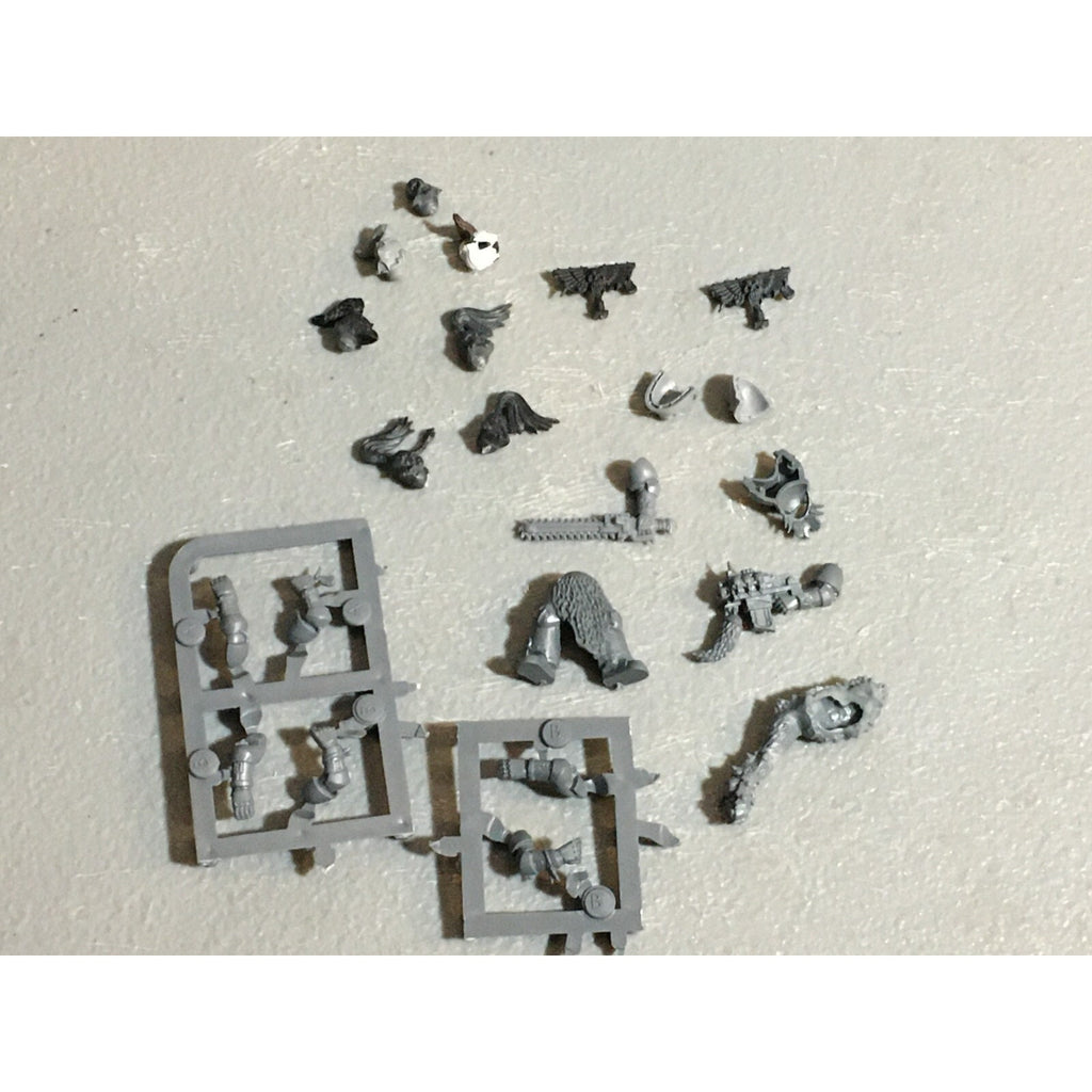 A23175 WARHAMMER 40K SPACE MARINES WOLVES BITS LOT MIXED GW GAMES WORKSHOP