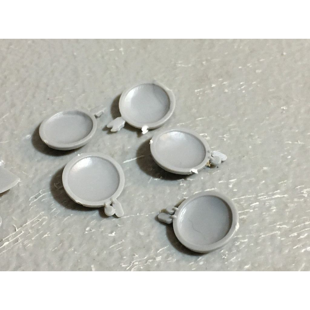 A23403 WARHAMMER FANTASY DWARFS BITS LOT WARRIORS MIXED SHIELD BANNER ARM HAND