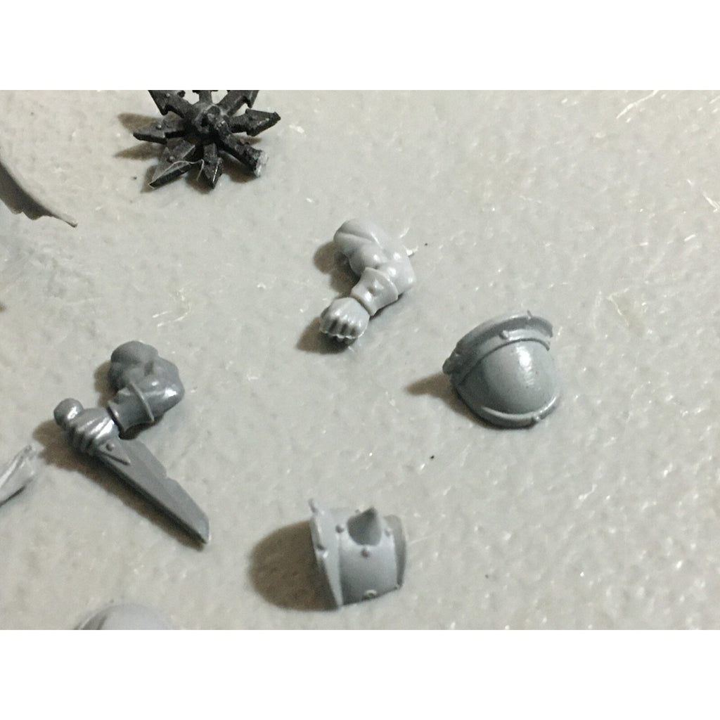 A22266 WARHAMMER FANTASY CHAOS MORTALS BITS LOT MIXED BANNERS ACCESSORIES GW