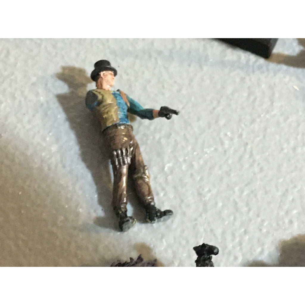 A32533 UNKNOWN MINIATURES PLASTIC INCOMPLETE WARRIOR SOLDIER