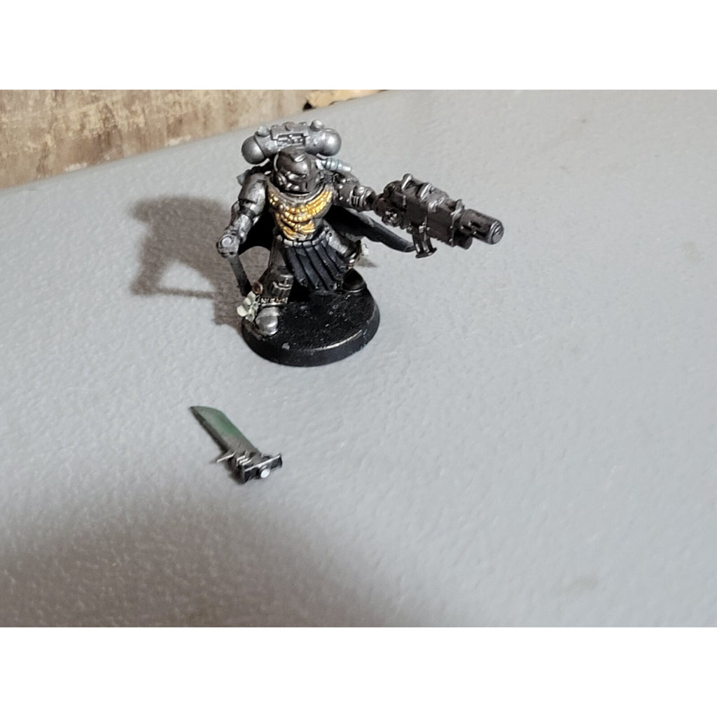 A18419 WARHAMMER 40K GREY KNIGHTS CUST CAPTAIN LIEUTENANT MISS SHOULDER PADS