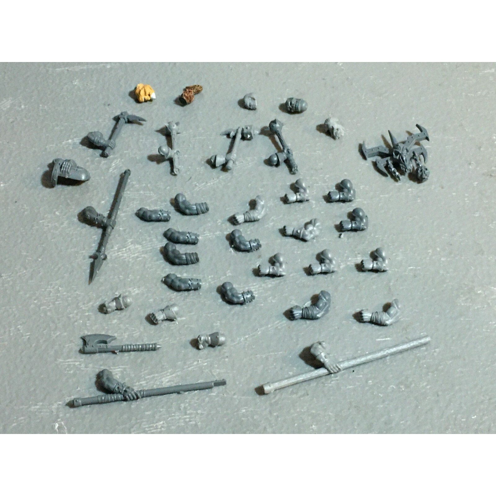 A23436 WARHAMMER FANTASY CHAOS MORTALS BITS LOT MIXED MARAUDER WARRIOR GW