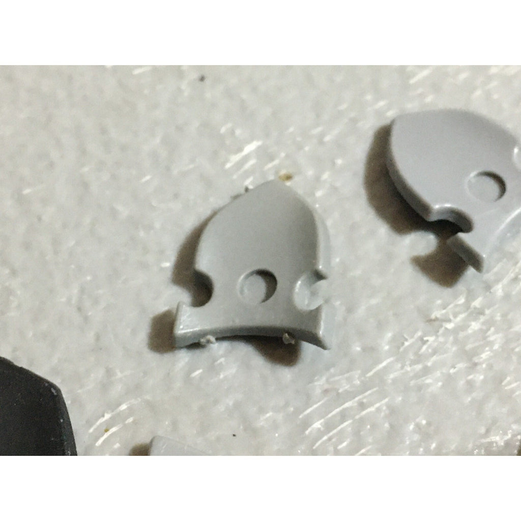 A22246 WARHAMMER FANTASY CHAOS MORTALS BITS LOT WARRIORS KNIGHTS SHIELDS GW OOP