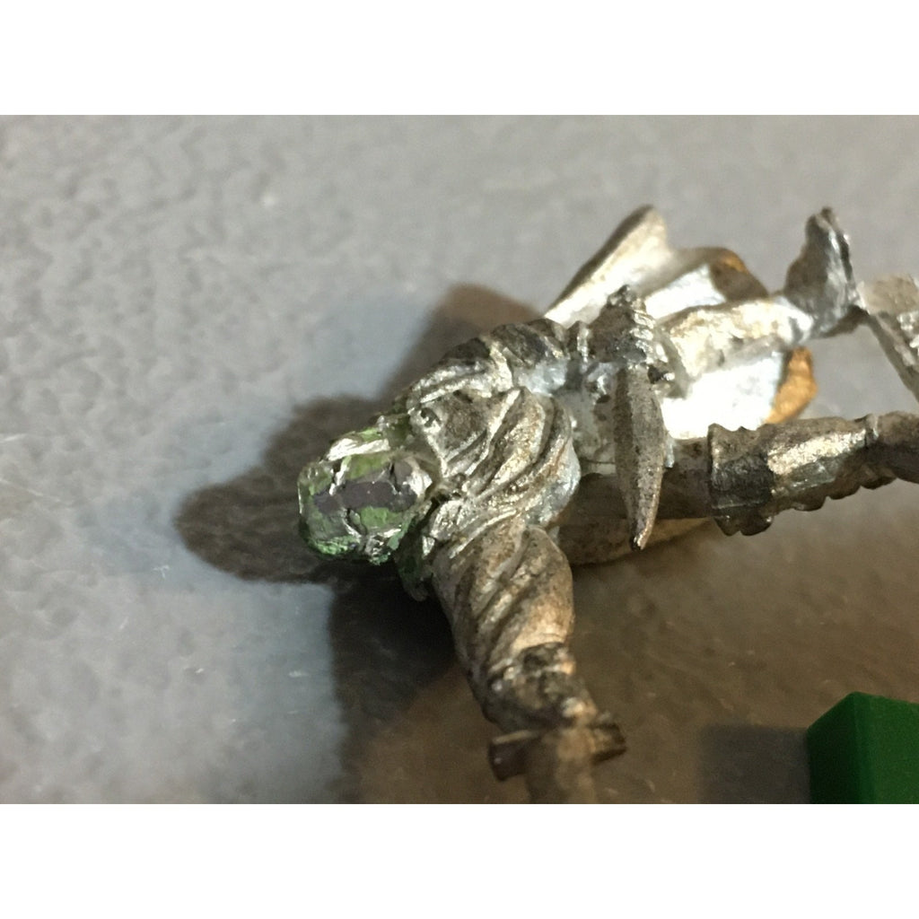 A24678 WARHAMMER FANTASY DOGS OF WAR VESPERO'S VENDETTA DUELIST CLIPPED FACE MTL