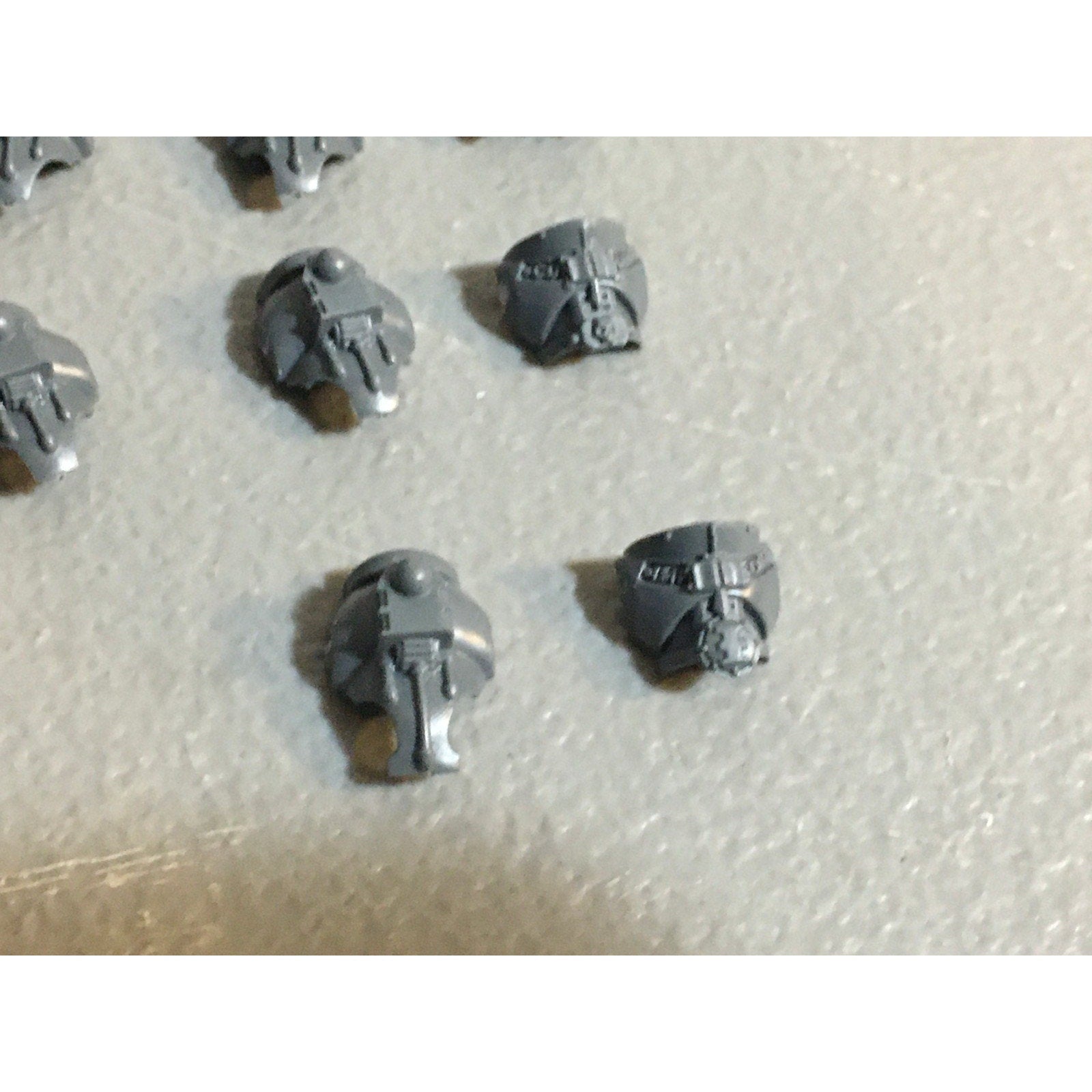 A29905 WARHAMMER 40K GREY KNIGHTS BITS LOT STRIKE TORSOS CHEST BACK GW