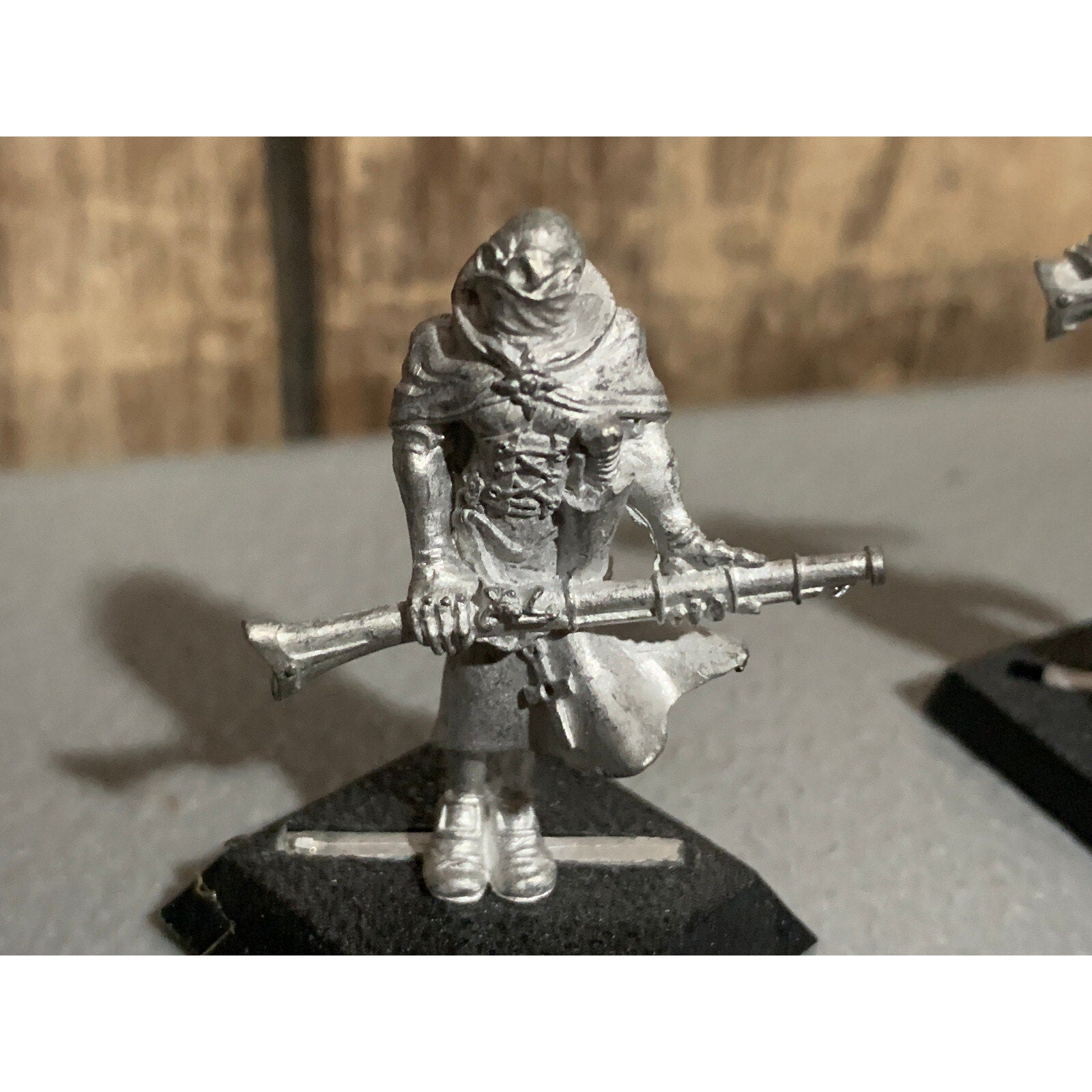 A10505 RACKHAM CONFRONTATION METAL OOP GRIFFIN FUSELIERS