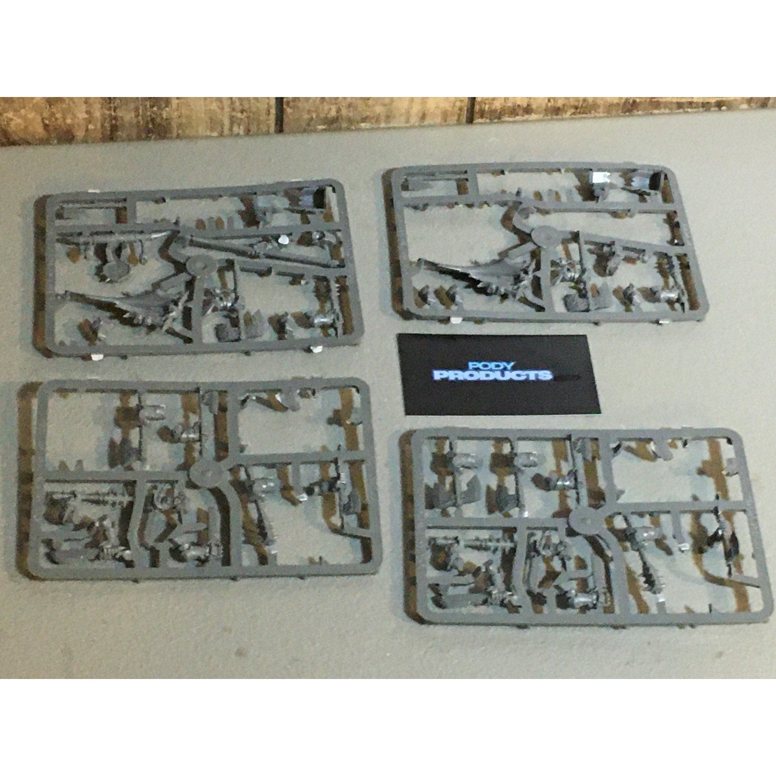 A33695 WARHAMMER FANTASY ORCS & GOBLINS BITS ON SPRUE LOT BLACK ORC GW