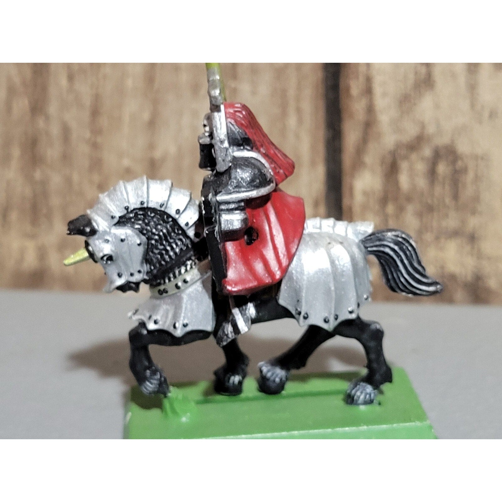 A18997 WARHAMMER FANTASY CHAOS MORTALS CLASSIC KNIGHT PLASTIC