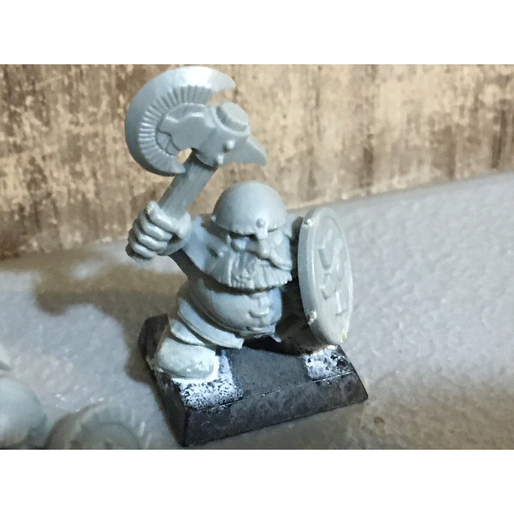 A33416 WARHAMMER FANTASY OLD WORLD QUEST DWARFS DWARF MONOPOSE 8 PK GW 4TH ED
