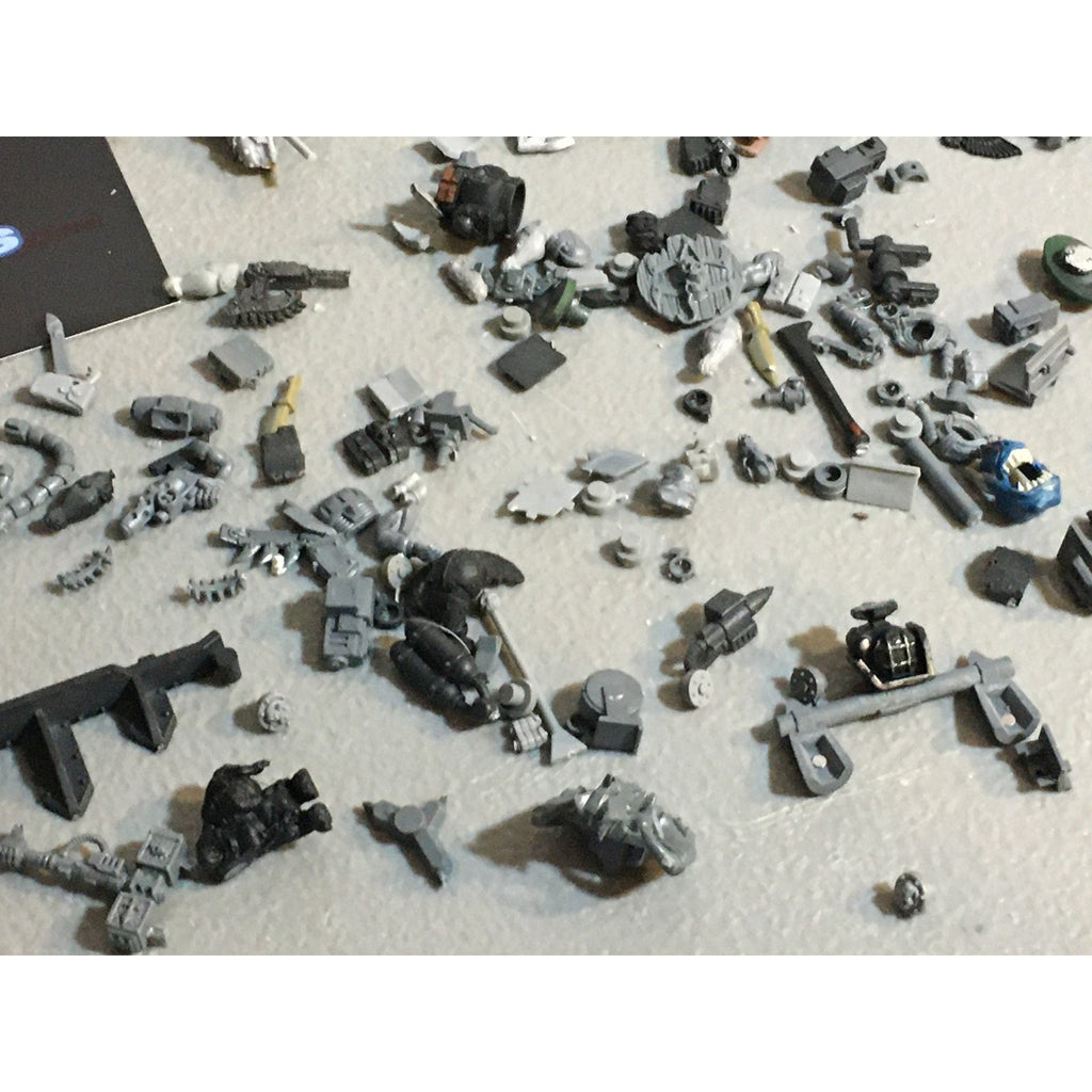 A33615 WARHAMMER FANTASY ORCS & GOBLINS BITS LOT ON SPRUE BOYZ GW