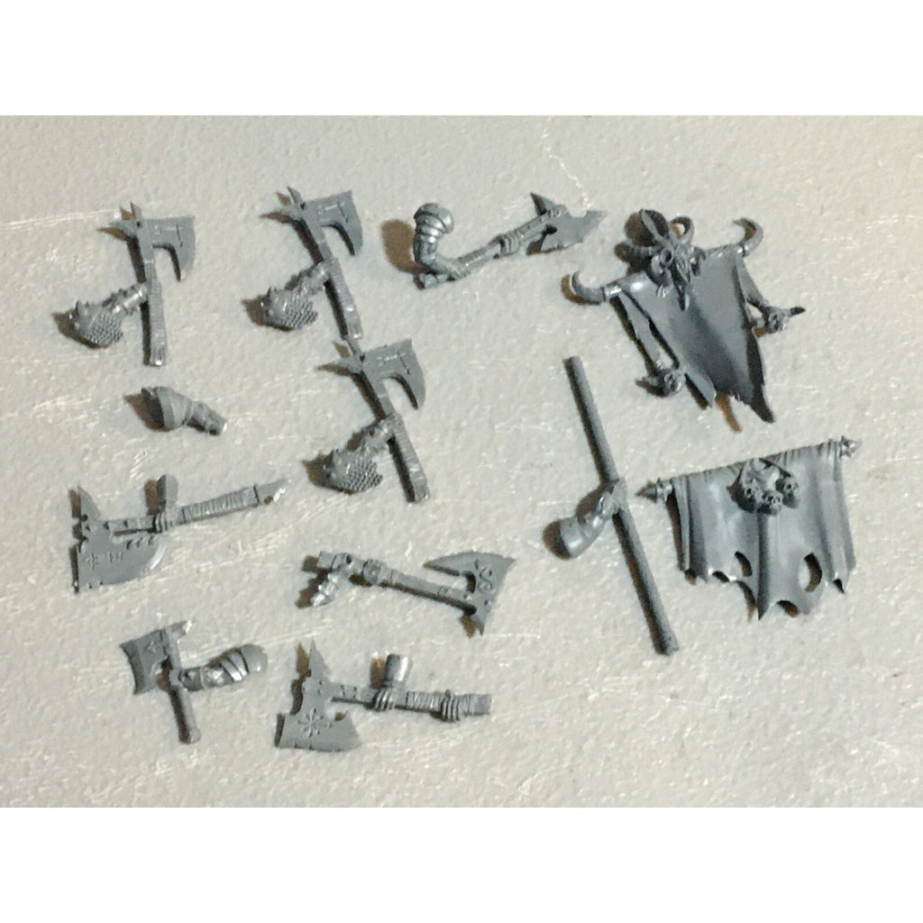 A23232 WARHAMMER FANTASY CHAOS BEASTMEN BITS LOT BESTIGORS GAMES WORKSHOP GW